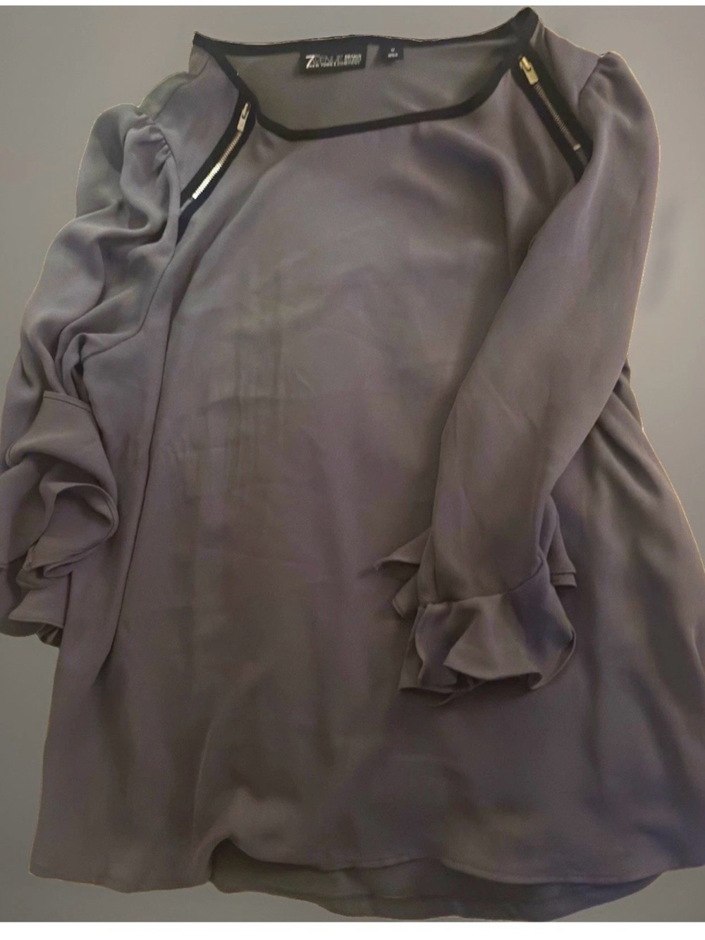 Zara Women’s Gray Ruffle Sleeve Blouse
